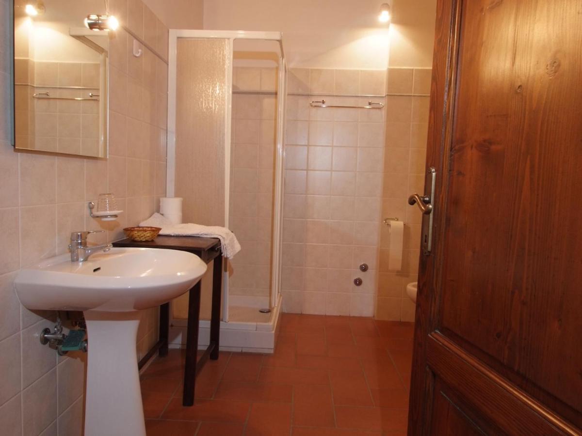 דירות Contignano Spacious Farmhouse In Pienza With Swimming Pool מראה חיצוני תמונה